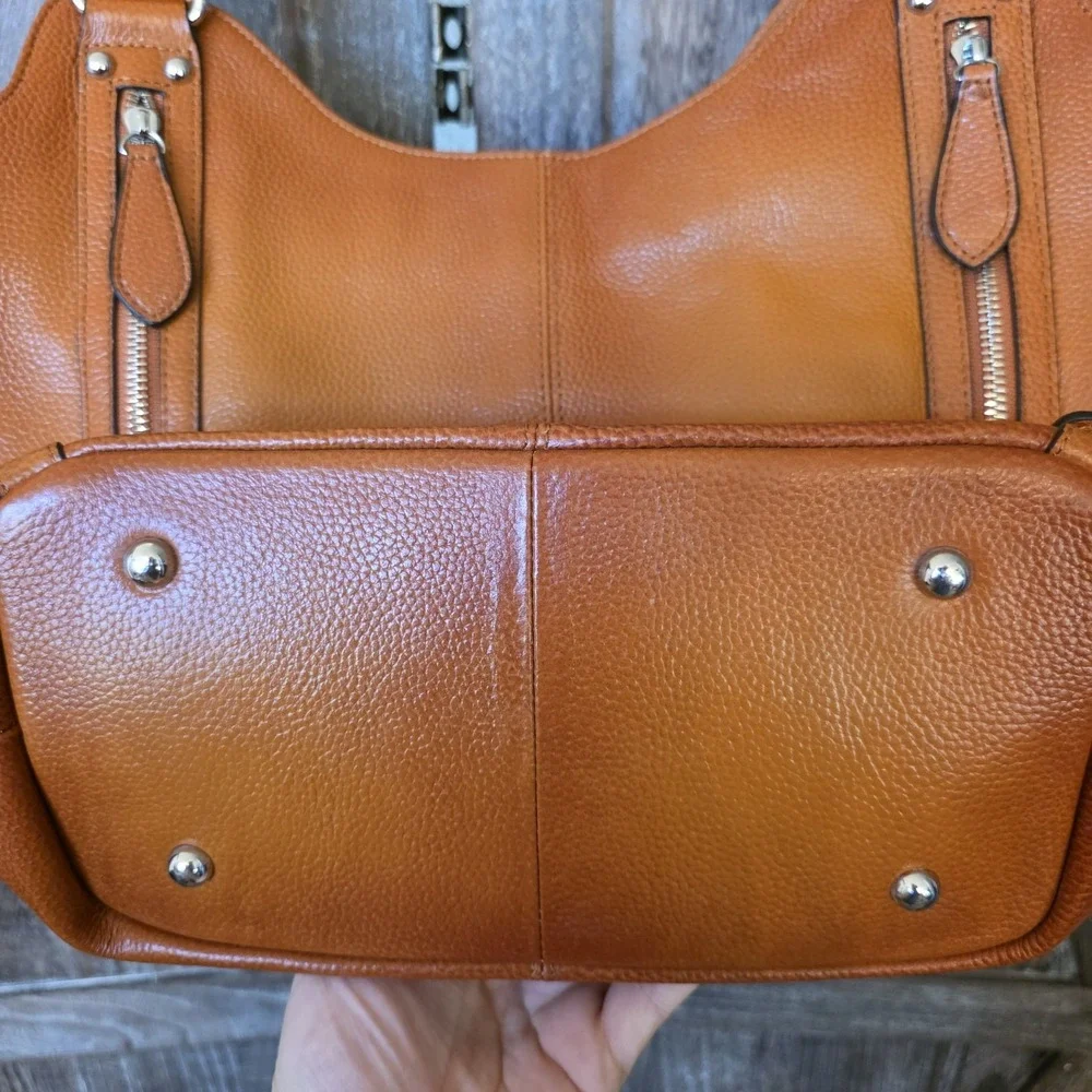 Yolando Purse Light Brown Handbag‎ Detachable Strap Handles Zipper Pockets EUC